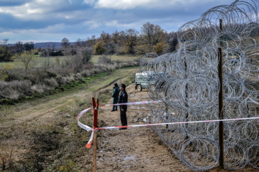 fence_at_the_bulgarian-turkish_border2